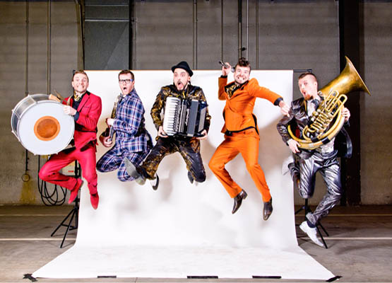 La Fanfare Couche Tard - Global Fashion Street